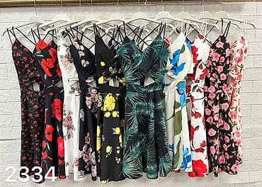 herve leger dresses: 2500 din — 1