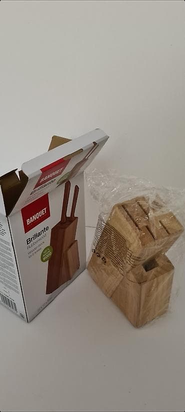 stalak za sudove: ★ Na ptodaju potpuno nov stalak za noževe sa originalnim pakovanjem — 2