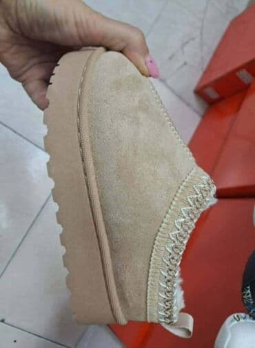 bench cizme: Ugg — 1