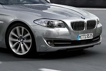 levis nis: BRANIK ZA BMW SERIJA 5 OD 2010. DO 2016. GOD — 1