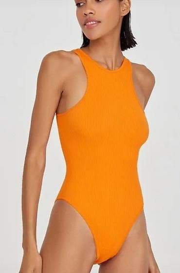 nosen ves: ZARA bodi, veličina S. - Model: bez rukava, zatvoreniji okrugli — 2