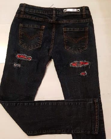 pocepane pantalone: Farmerke Naznacena vel 38. Odgovaraju za S Prelepe, nisu — 2