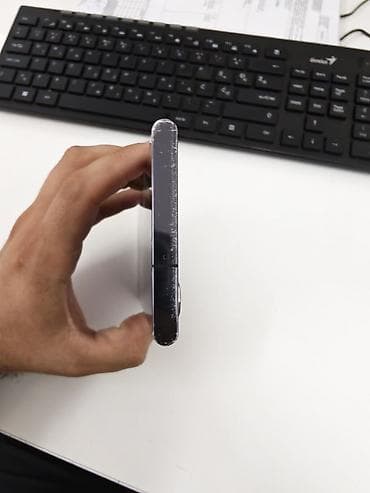 pc na prodaju: Prodajem mobilni telefon Samsung s22 ultra. Sa malim ostecenjem na — 8