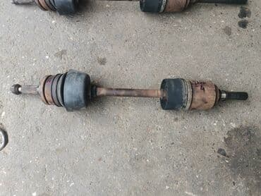 desno krilo golf 4: Poluosovina leva i desna Lada 21214 Niva 26mm označena br.4. Polovno — 10