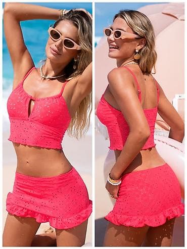 Komplet za plažu – top i mini suknja u intenzivno roze boji. -