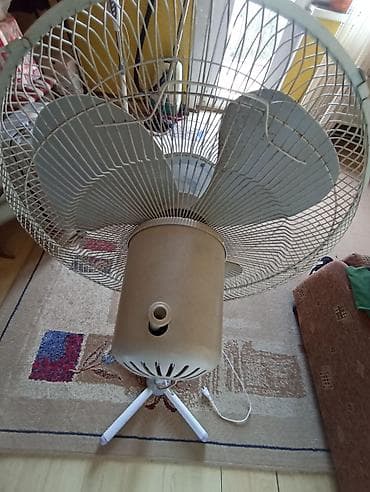 dyson hair cena: U odličnom stanju,malo korišćen, preuzimanje lično, cena 1500 dinara — 2