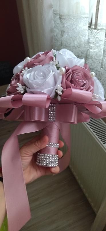 Bidermajer po vasoj zelji,cena ovakvog 3000 din