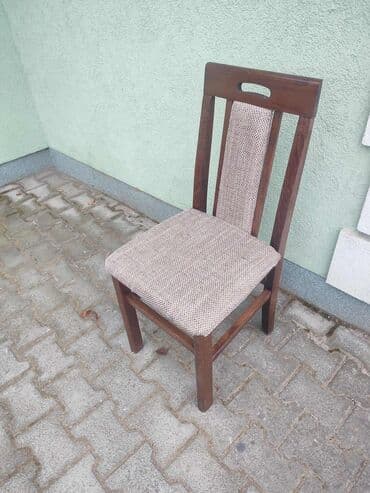 Stolice: 08. stolica 
3900din — 5