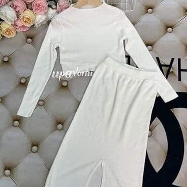 luna kompleti: Komplet: 1.900 dinara — 4