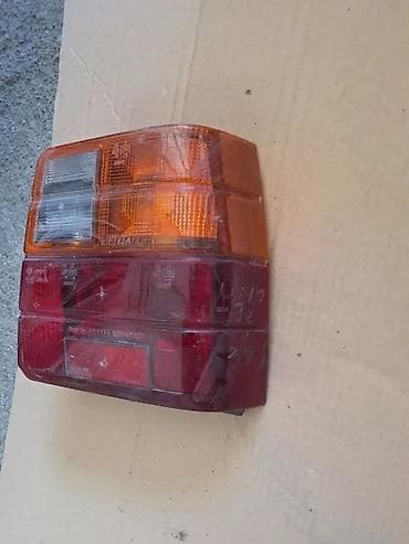 icon skuteri: FIAT UNO STOP SVETLO | Zadnji desni stop fiat uno prve generacije — 3