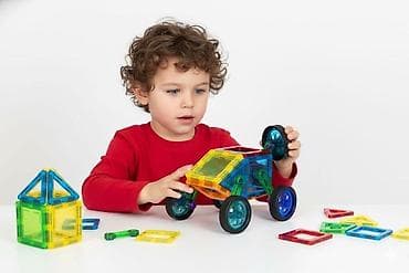 stoni fudbal igracka za decu: Set magnetnih kocki za decu – kuća i auto, 48 delova Brend: ECO TOYS — 3