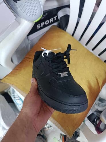 a klasa patika: Nike, 37 — 8