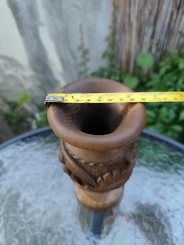 filter za bazen tip a: Ručno rezbarena drvena vaza sa motivom grožđa i vinove loze. - — 4