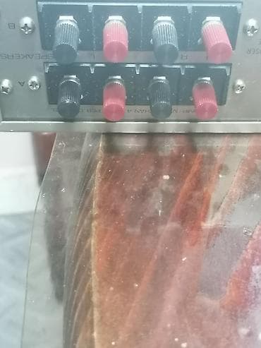 rerna na paru: ONKYO integrisano stereo pojačalo A-05 Opis: - Japansko integrisano — 5
