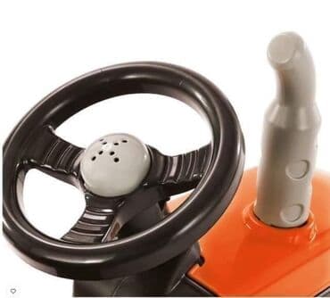 dolce i gabbana patike: Dolu Traktor na pedale sa prikolicom i kašikom Traktor je proizveden — 4