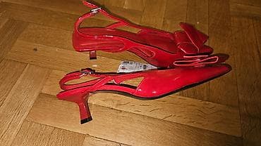 peti talas: Stradivarius crvene salonke/sandale sa otvorenom petom - Model — 4