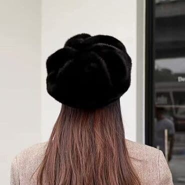 tech fleece l: Cena 1300 din — 2