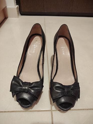 zute starke zenske: Crne ženske salonke s otvorenim prstima i mašnom - Klasičan model sa — 1