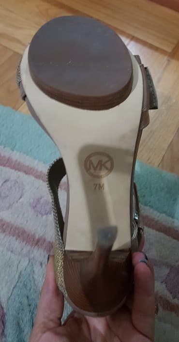 michael kors espadrile: MK Michael KORS original kao nove KOZNE sandale - sandalete. Sa strane — 3