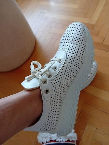 Flat shoes: Zenske patike,koza - Materijal: mekana koža sa perforacijama po celom — 2