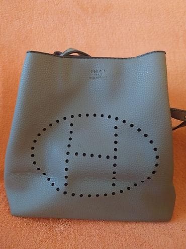 Torba preko ramena Hermes stil, perforirano „H” na prednjoj strani -