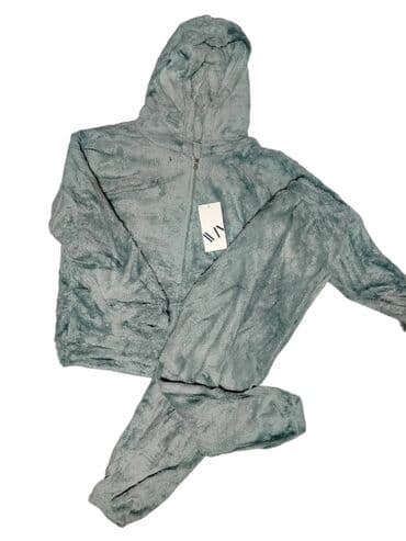 Tedy kompleti (m/l xl/xxl) Premekani i pretopli Boje:plava, puder na lalafo.rs Tedy kompleti (m/l xl/xxl) Premekani i pretopli Boje:plava, puder