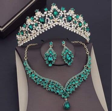 Set nakita sa krunom
Cena:3100din na lalafo.rs Set nakita sa krunom
Cena:3100din