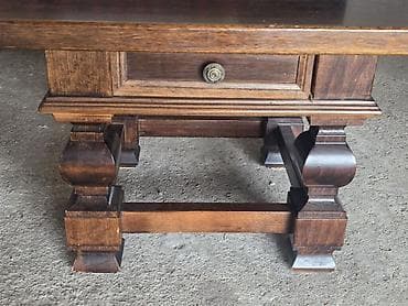 stilske komode: Drveni klub sto sa fiokom – klasičan masivni dizajn - Materijal: puno — 5