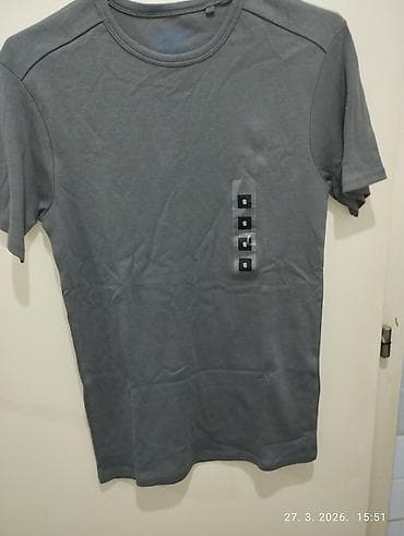 Majice: Muška majica kratkih rukava nova– siva vl S - Model: klasičan — 2