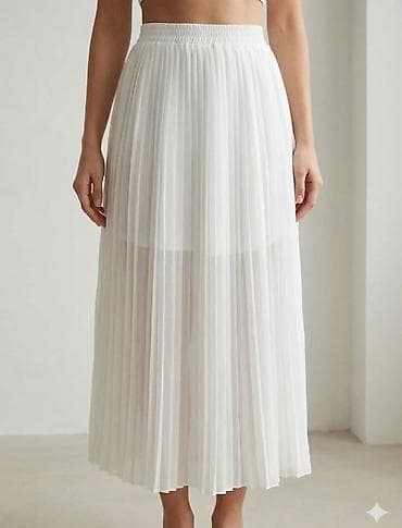 lancic sa slovom m: Bela plisirana suknja midi dužine - Kroj: A-kroj sa finim, uskim — 1