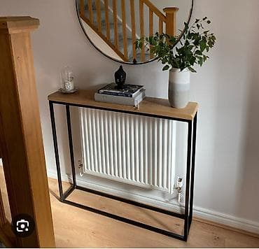 Chairs: Konzolni sto uski – drvo i metal - Elegantna konzolna polica — 1