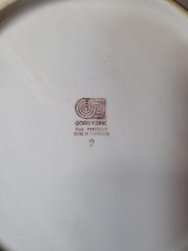 Tanjiri Boris Kidric porcelan Jugoslavija iz 70ih.godina. Tanjiri — 7