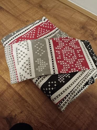 drvo mace: Dve singl posteljine– dve različite kolekcije navlaka/platna. - Set — 2