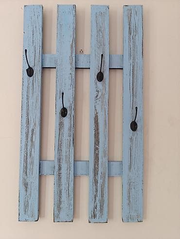 Rucni rad,civiluk od dasaka sa paleta.Licno preuzimanje Bg Banjica