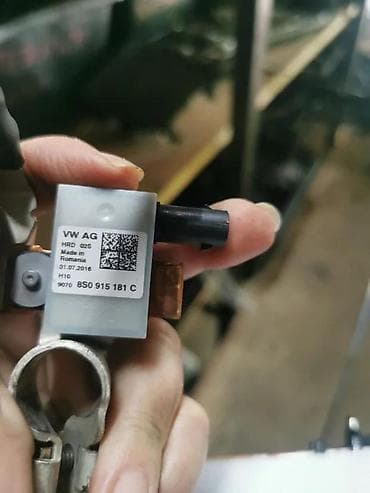 alternator: KLEMA. A4 B9, A5. 17-24. 8S0915181C | Klema — 2
