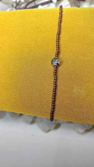 dzepni sat cena: Ručno rađena minimalistička narukvica od sitnih perlica. - Materijal — 5