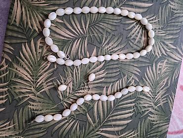 tursko oko ogrlica: Komplet nakita od belih perli - Sastav kompleta: ogrlica, narukvica i — 1