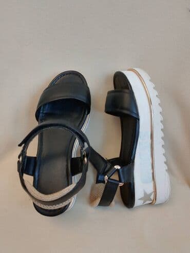 nerc bunde cena: Sandals, Guess, 36 — 7