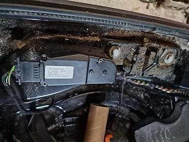 dobar punjac za akumulator: BRAVA GEPEKA ZA AUDI Q7 | El.brava na dnu gepeka za povlačenje 5-ih — 1