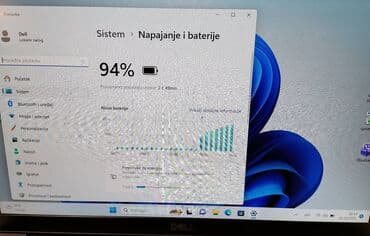 Dell: Dell Latitude 7490 je visokokvalitetan poslovni laptop poznat po — 8