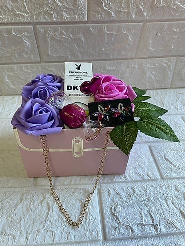 Sobne biljke: Poklon set – dekorativne korpe sa ružama, slatkišima i detaljima za — 10