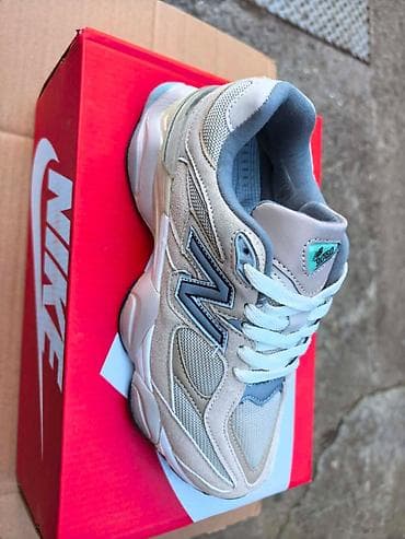 Patike: NB 9060
A klasa
36-46 — 3
