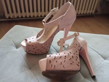 klompe u apoteci: Sandals, 37 — 2