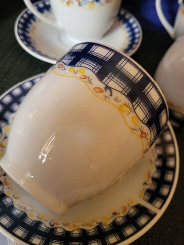 porcelanske solje za caj: Solje nove,vintaz za kafu,caj Bavaria. Solje porcelanske. Komada 6 u — 8
