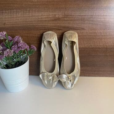 vencanice za devojcice: Place baletanke za devojcice Obuvene jednom,fakticki nove Kupljene u — 1