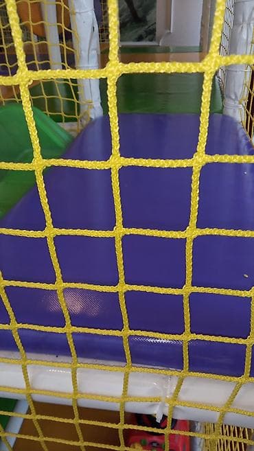 Sport i razonoda: ZAŠTITNE MREŽE ZA DEČIJE IGRAONICE 7-9eur/M2, IGRALIŠTA, STADIONE — 7