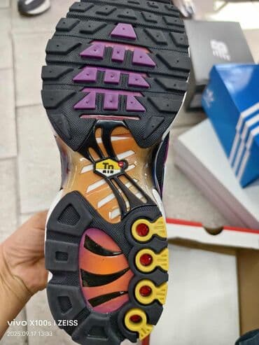 max suncane naocare: Patike, Nike, veličina - 46 — 3