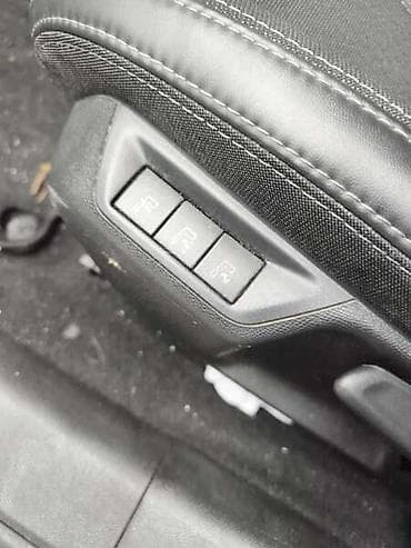 komora za pumpicu: KOMPLET SEDIŠTA POLU KOZA ZA PEUGEOT 308 OD 2013. DO 2020. GOD — 2