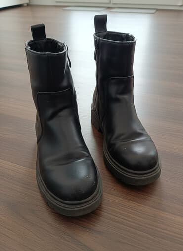 DeeZee dečje čizme – broj 32 - Boja: crna - Model: gležnjače sa