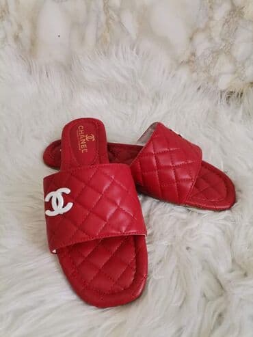 najk papuče: Papuce 1.700
Kompleti 2.900 — 6